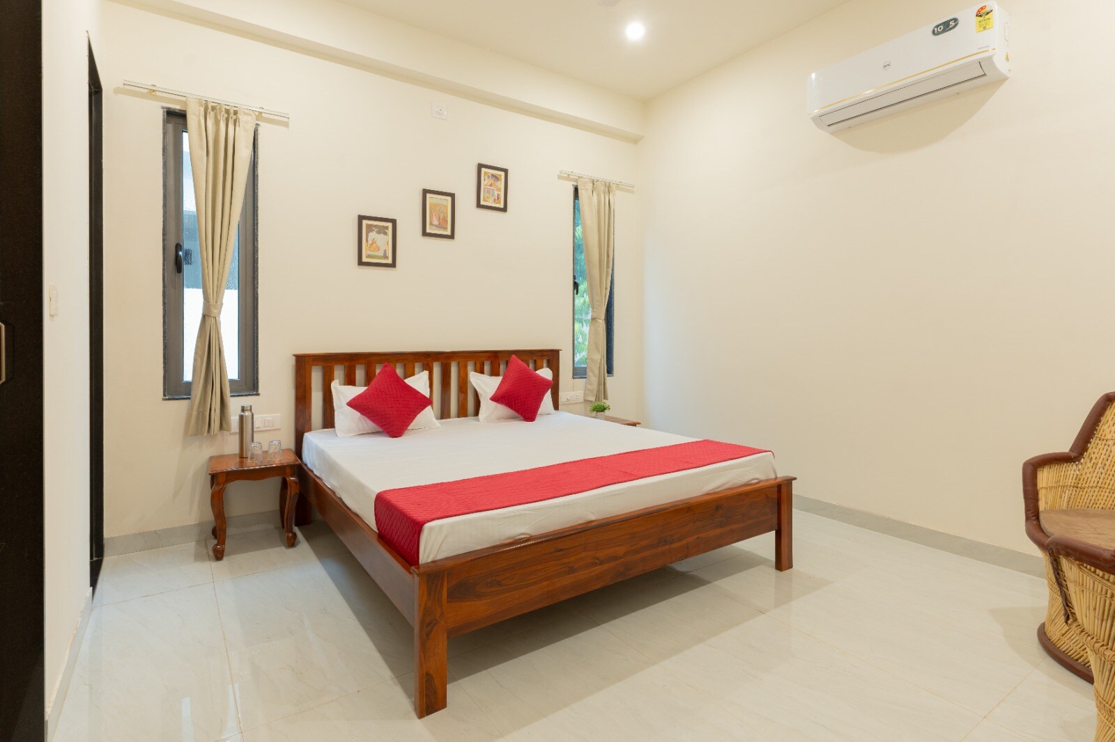 Gaj Villa Homestay - Tap to explore photos