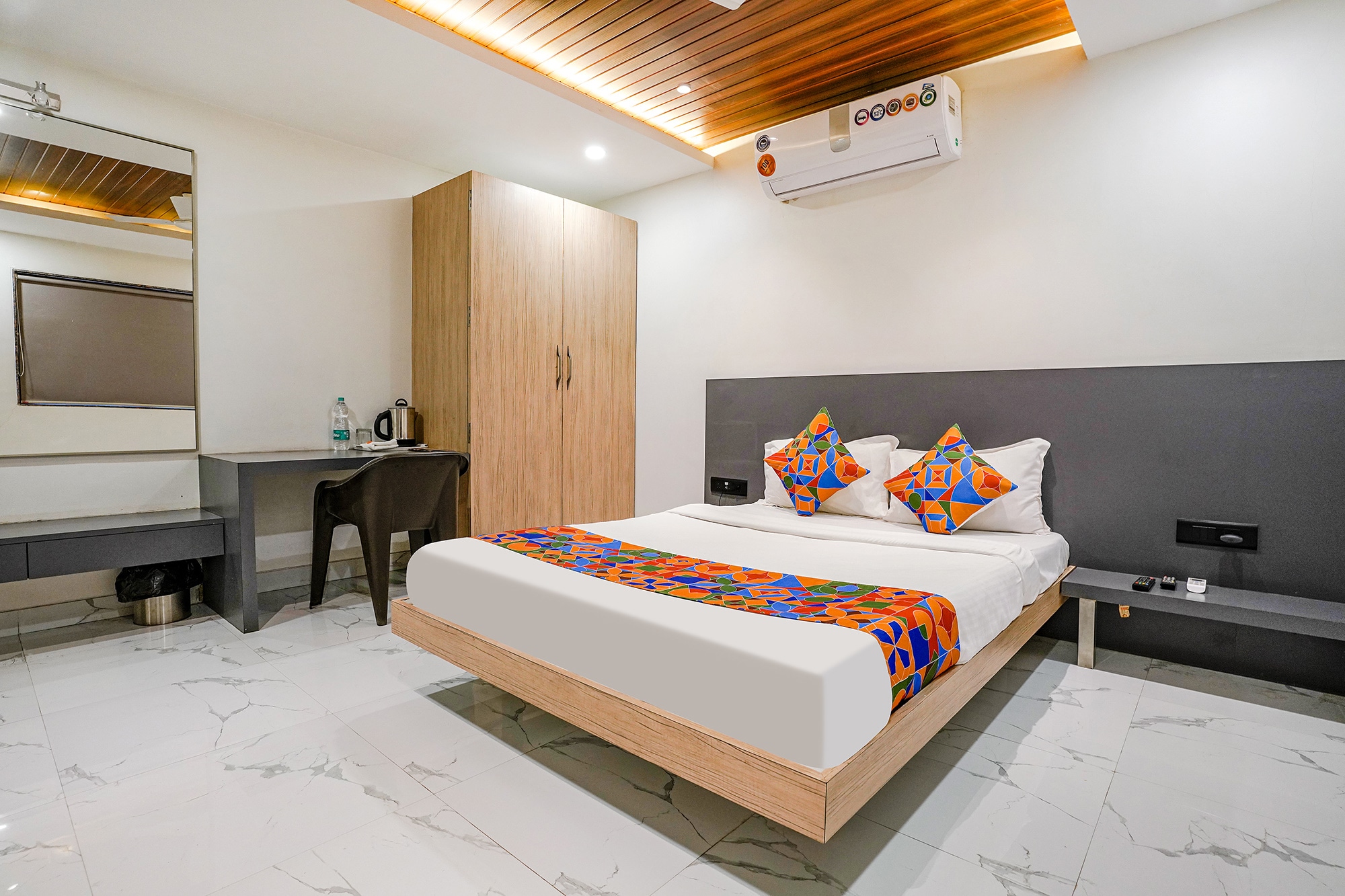 FabHotel Ansh - Tap to explore photos