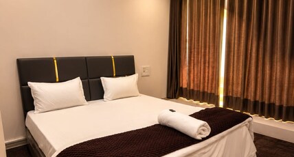 Hotel krishna and Dormitory Room Type - Deluxe Double Bed Room