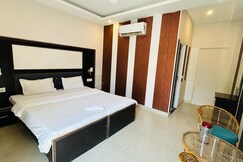 Shaanti CoLiving - Dorms and Rooms