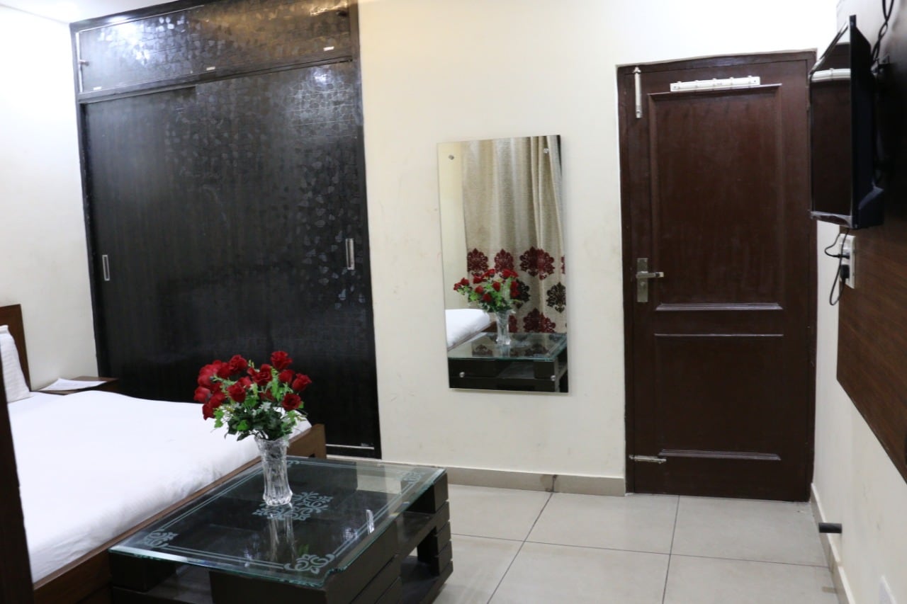 Gaurav resort & apartments - Tap to explore photos