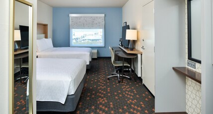 Holiday Inn FORT WORTH - ALLIANCE Room Type - 2 Queen Standard Communications Accessible