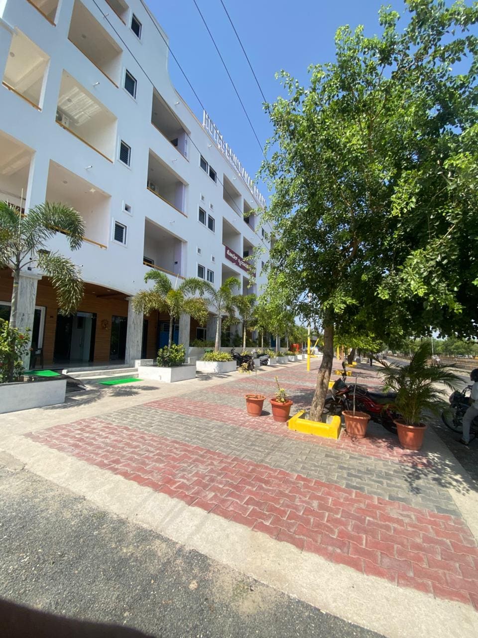 Hotel brindavan grand - Tap to explore photos