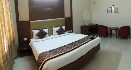 Sri Kaliswari Le Orchids Room Type - Standard A/C Double Bed