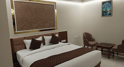 Hotel Sundaram Continental  Room Type - Deluxe Room