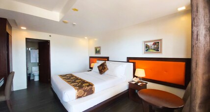 Paradise Garden Hotel and Convention Boracay Powered by ASTON Room Type - Grand Paradise Roof Deck Deluxe