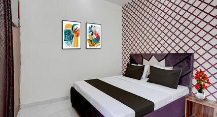 Super Hotel O by OYO ISBT Mohali Formerly Holiday Spot Room Type - Deluxe