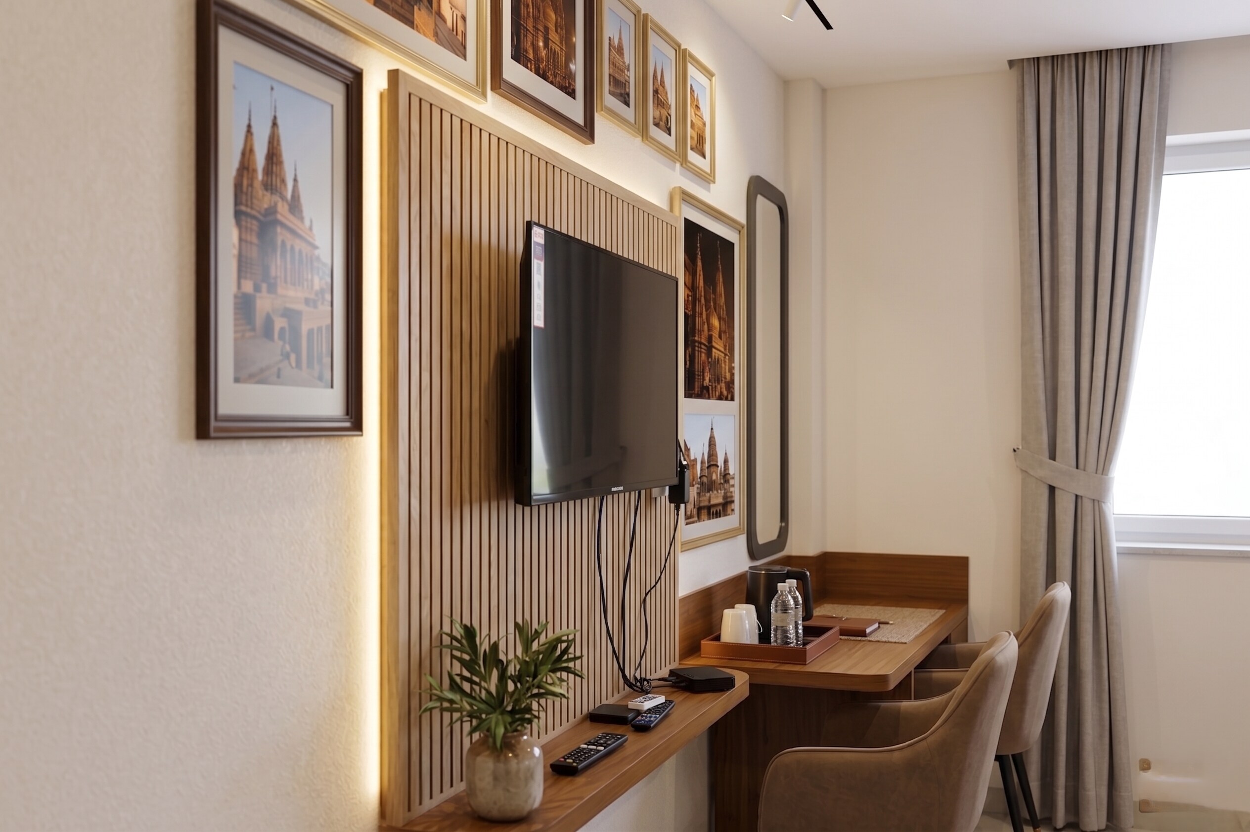 hotel banaras vandanam - Tap to explore photos
