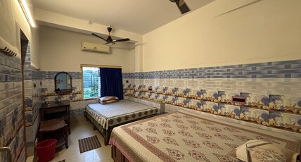 Jaganath Guest House Room Type - FAMILY ROOM AC or Geyser