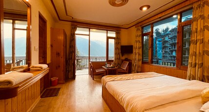 Himalayan Adventure Cottages Room Type - QUEEN ROOM WITH SUNRISE MOUNTAIN VIEW BALCONY