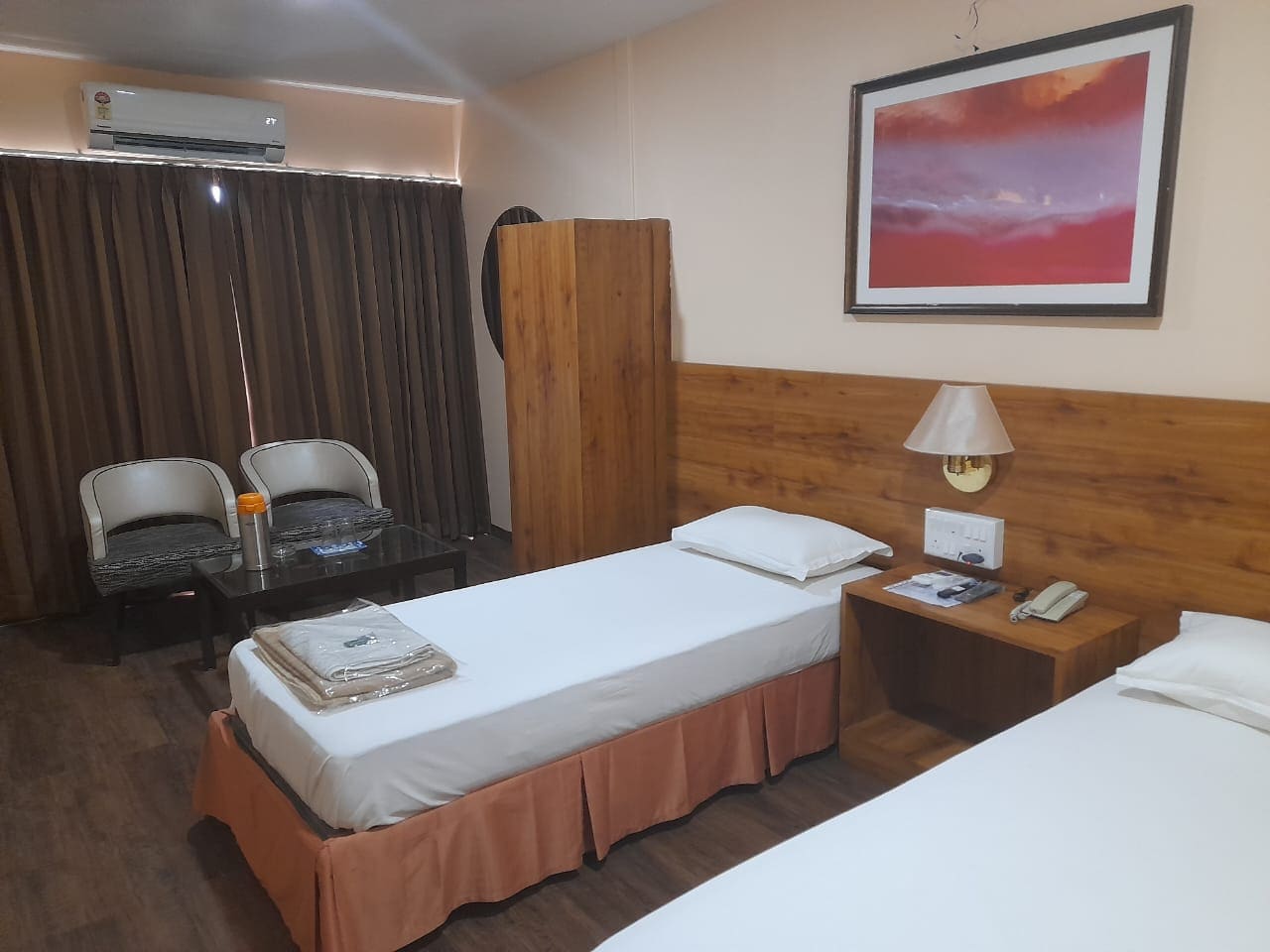 HOTEL FLAMINGO - Tap to explore photos