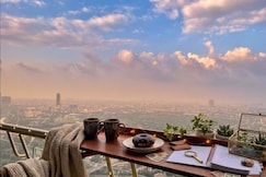 Highskyy  Evening Stay At Supernova Noida