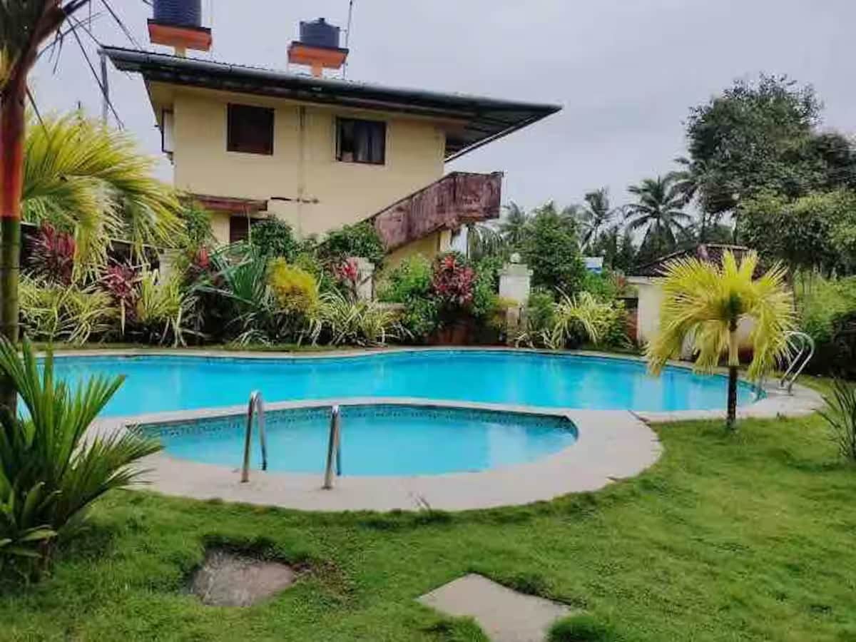 Cozy Apartment near Zalor Beach | Goa Getaway - Tap to explore photos