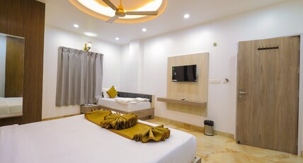 MAA KELA DEVI SHANTI ATITHI BHAWAN Room Type - Super Deluxe Room