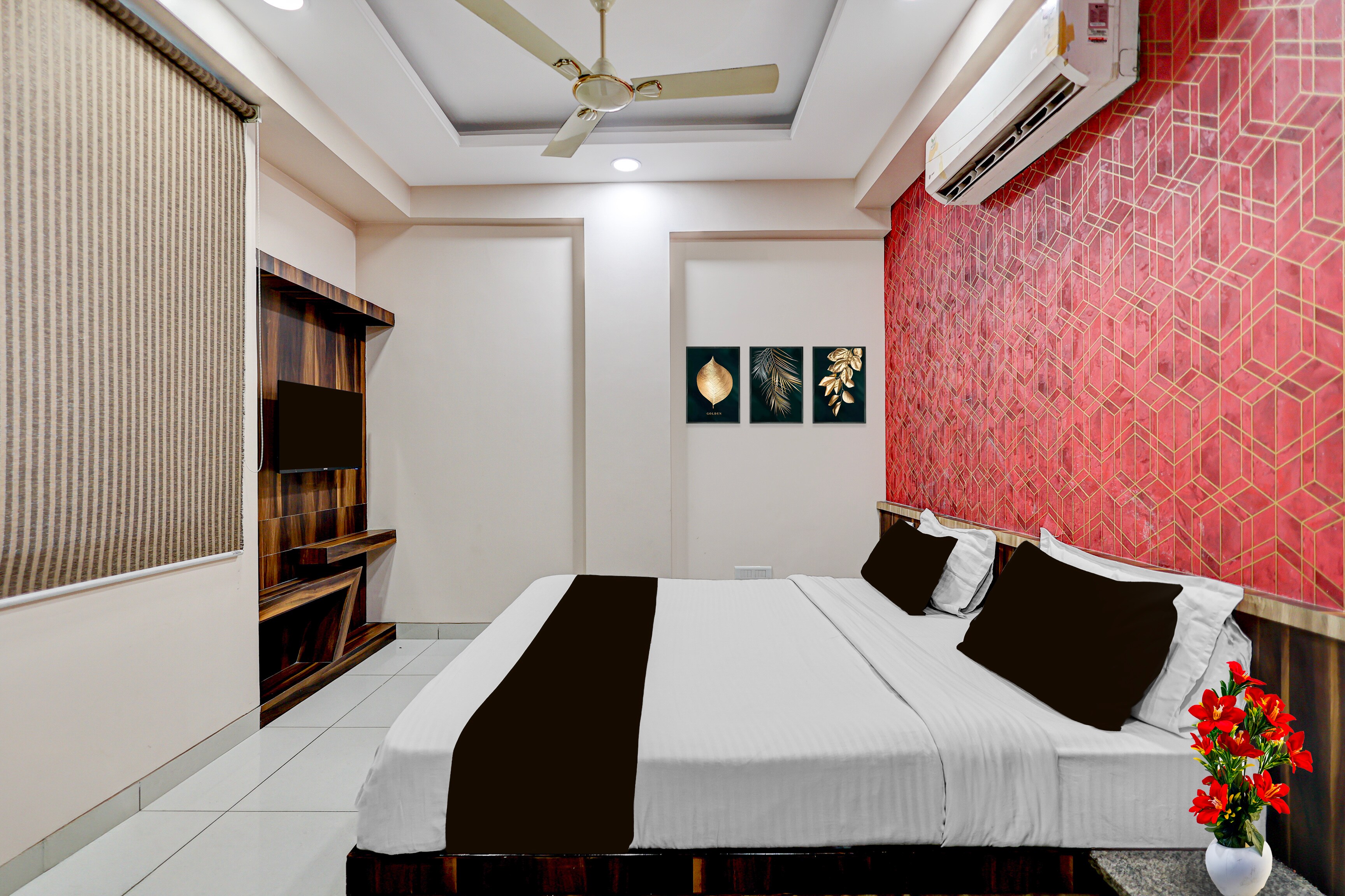 Super Townhouse Oak Iskcon Jaipur Formerly Olive Greens - Tap to explore photos