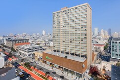 Holiday Inn San Francisco - Golden Gateway newly renovated with No Resort Fee