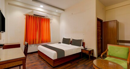 Riddhi Grand Room Type - Deluxe Room with Balcony