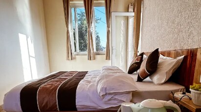 Mohini lakeview cottage Bhimtal Room Type - Deluxe lake view balcony room