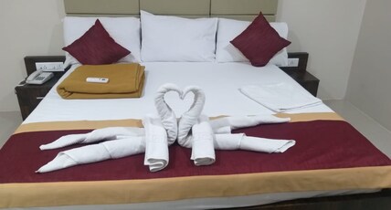 G K GRAND INN Room Type - Standard Room AC G K GRAND INN Room Type - Standard Room AC