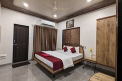 HOTEL AND VILLA SAMARTH PALACE