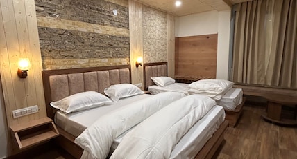 Hotel Vimukti Room Type - Triple bed room