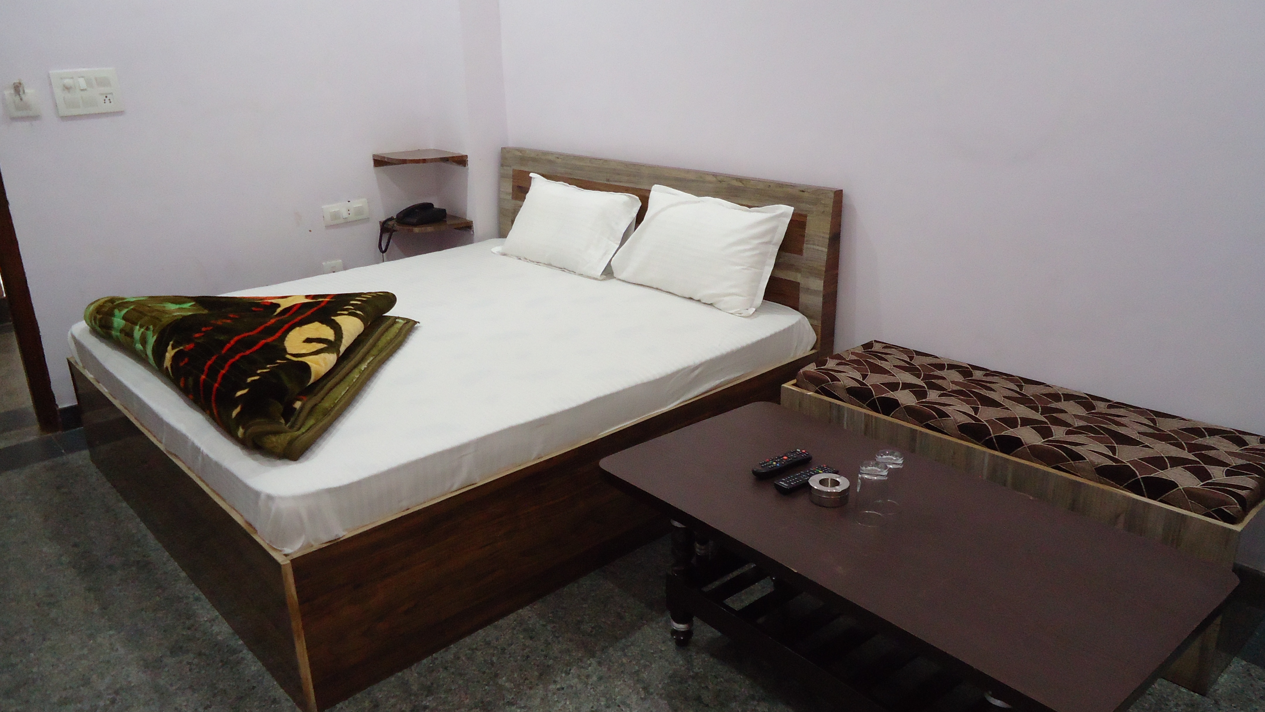 Hotel Khandelwal - Tap to explore photos