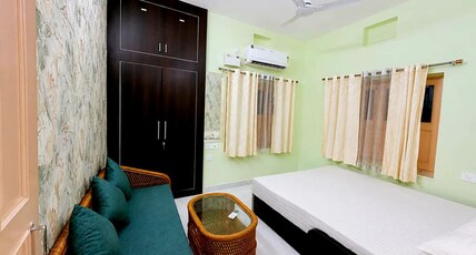 R S Homestay Room Type - Executive Room