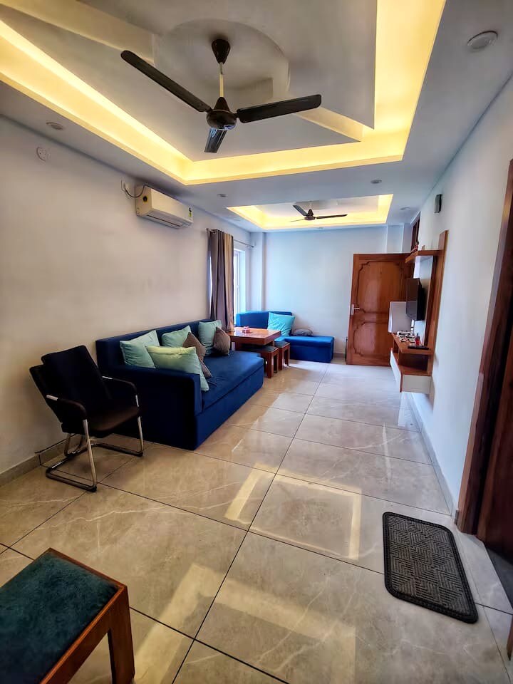 Heaven by the Ganga Peaceful 1 BHK near AIIMS - Tap to explore photos