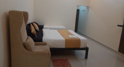 Gaja Villa | 1 BHK Garden-view Villa Room Type - Room+ Breakfst & Dinner