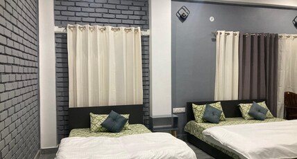 Green valley homestay Room Type - Balcony room with triple bed