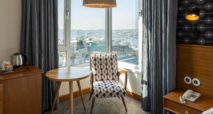 The Marmara Pera Room Type - Club Pera Sea View Room