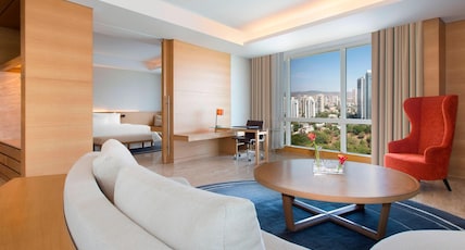 The Westin Mumbai Garden City Room Type - Executive Suite City View, King Bed with Bathtub & Club Lounge Access The Westin Mumbai Garden City Room Type - Executive Suite City View, King Bed with Bathtub & Club Lounge Access