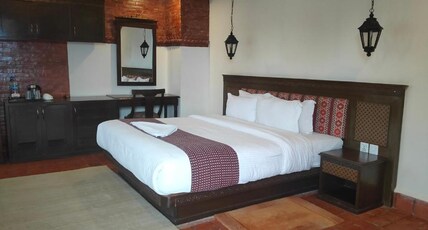 Pashupati Boutique Hotel & Spa Room Type - Honeymoon Suite