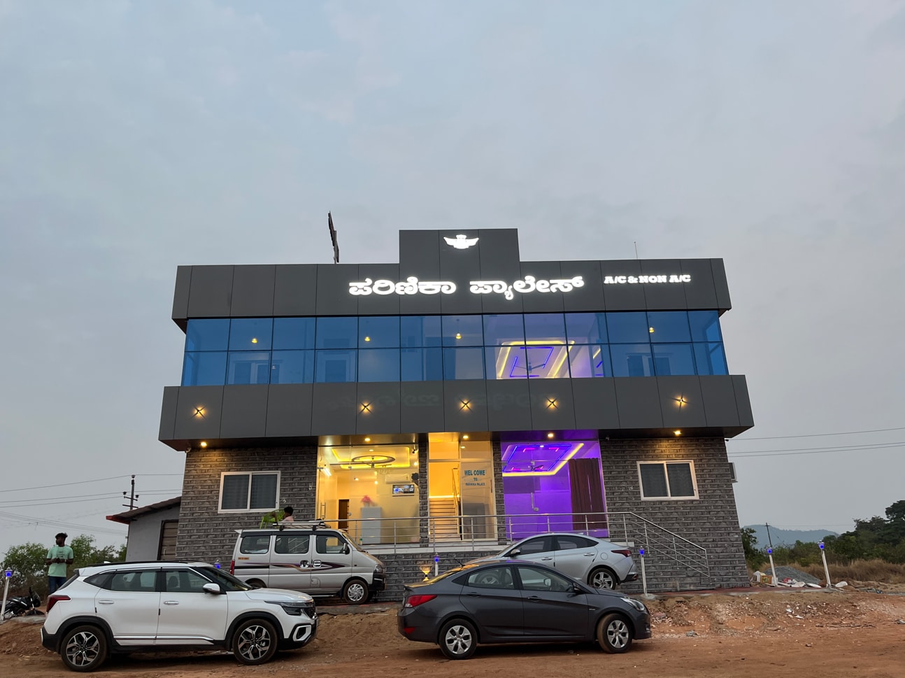 PARINIKA PALACE - Tap to explore photos