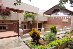 Tulips Homestay | Studio Rooms & Wi-Fi