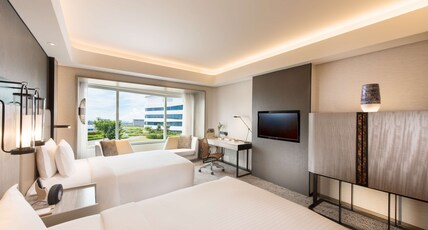 Conrad Manila Room Type - TWIN EXECUTIVE ROOM