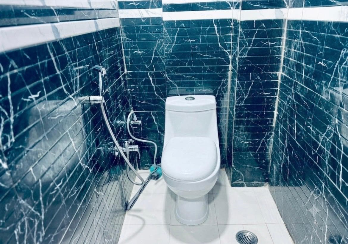 Hotel Jhansi Grand Inn - Tap to explore photos