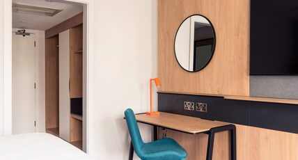 Holiday Inn London-Bexley Room Type - 1 Super King Standard