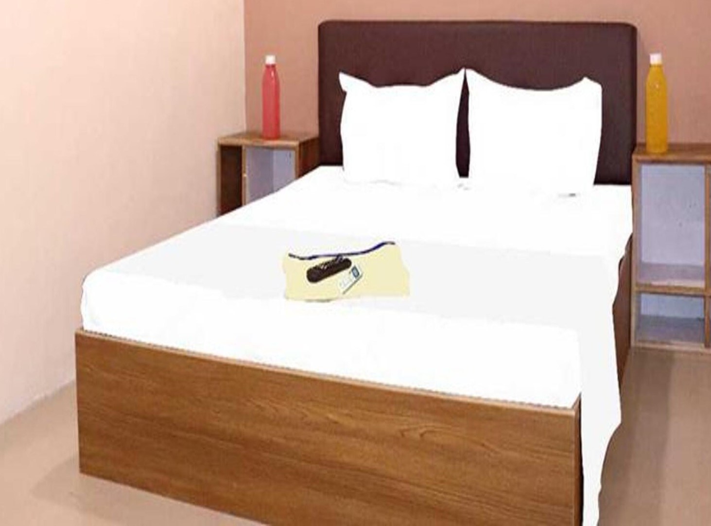 Via Nova Rooms - Tap to explore photos