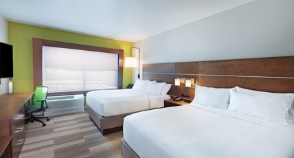 Holiday Inn Express & Suites CHANUTE Room Type - 2 Queen Standard