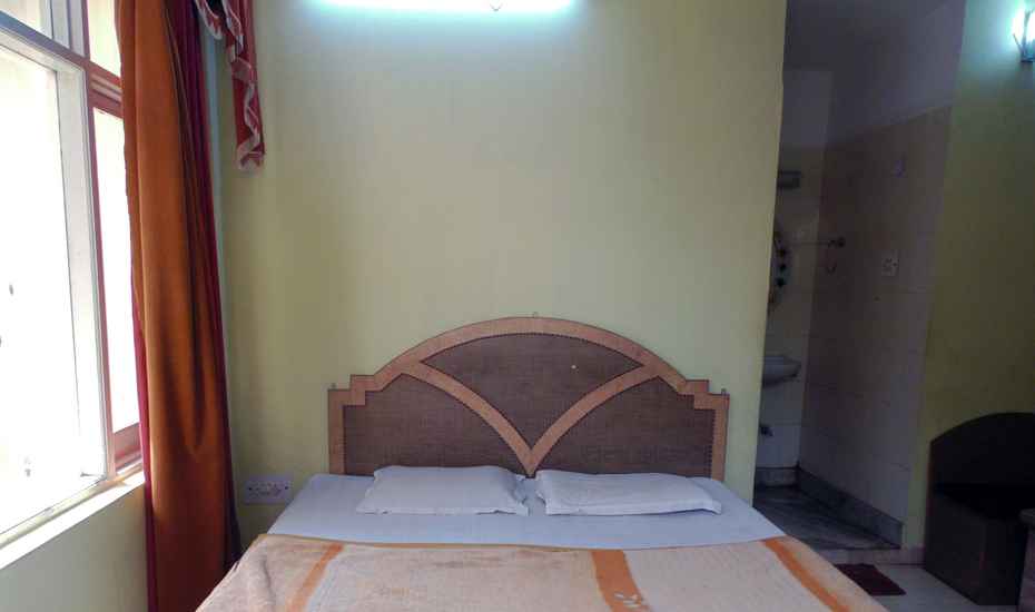 Hotel Ocean Grand - Tap to explore photos