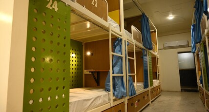 The Hobo Homes | Rooms & Dorms Room Type - Bed in 6-Bed Dormitory Room