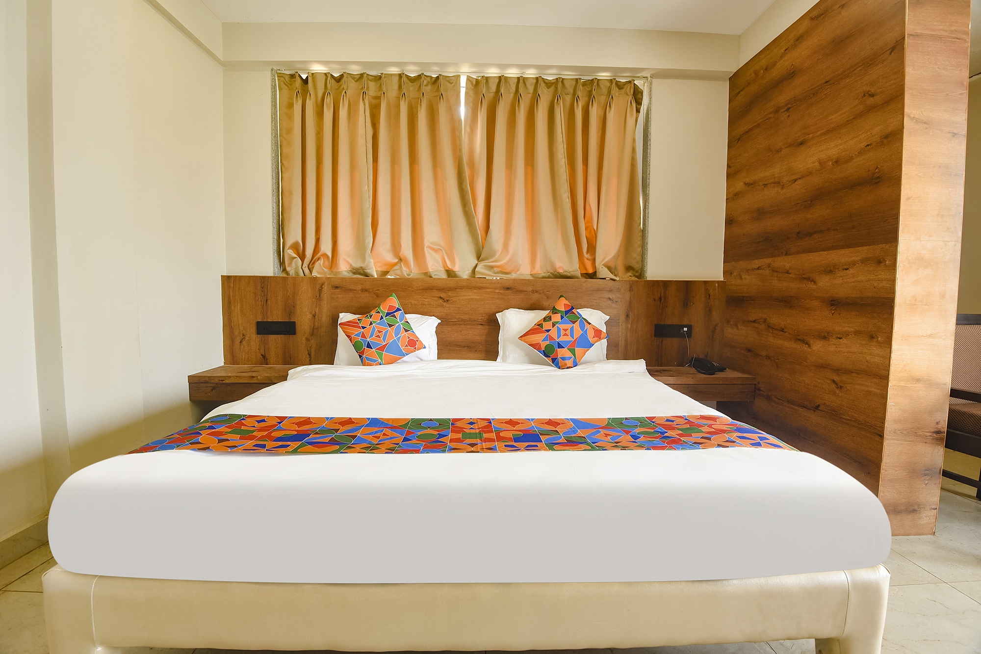 FabHotel Avasa Grand - Nr. Big Daddy Casino - Tap to explore photos