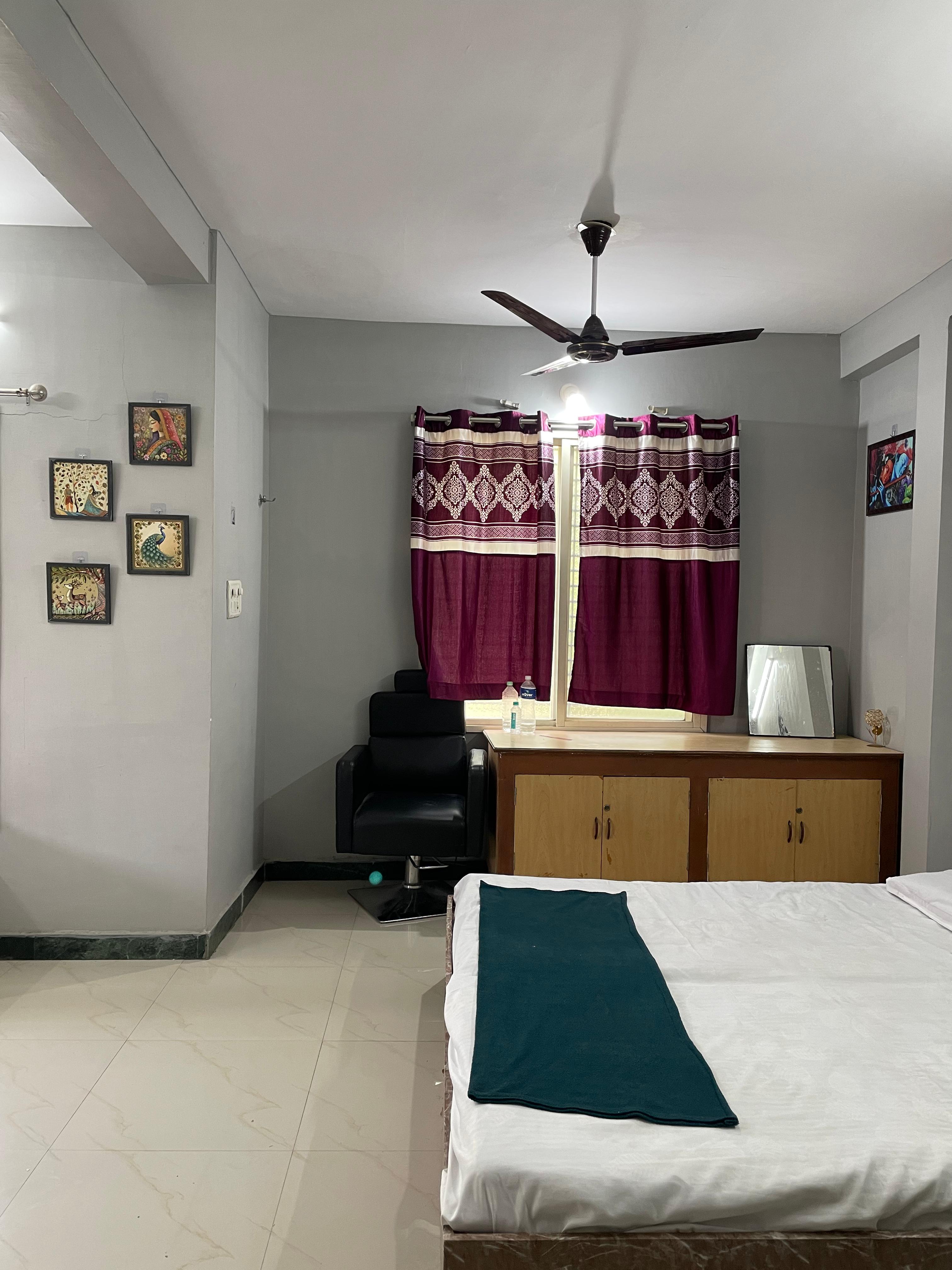 Arjun Home Stay - Tap to explore photos