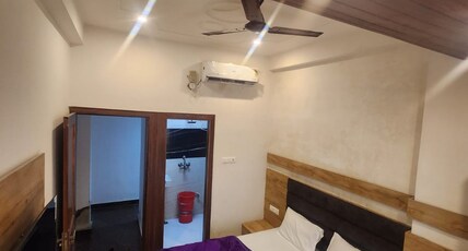 Krishnayan regency Room Type - Deluxe Room