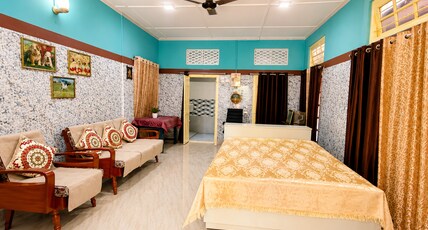 ASAC Aashroy - Cozy Garden Guesthouse Room Type - Bedroom