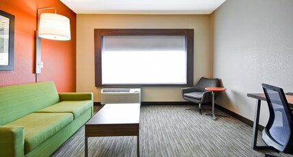 Holiday Inn Express Evansville Room Type - 1 King Studio Suite Sofa Bed Holiday Inn Express Evansville Room Type - 1 King Studio Suite Sofa Bed