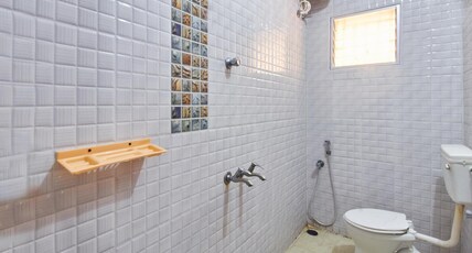 Hotel Ambika Room Type - AC Four bed Room