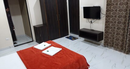 Hotel Bhagyalaxmi Room Type - Deluxe Non AC with Balcony Hotel Bhagyalaxmi Room Type - Deluxe Non AC with Balcony