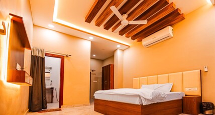 Umraogarh - A Unit of Raghav Vilas Room Type - Super Deluxe Room Pool View Umraogarh - A Unit of Raghav Vilas Room Type - Super Deluxe Room Pool View